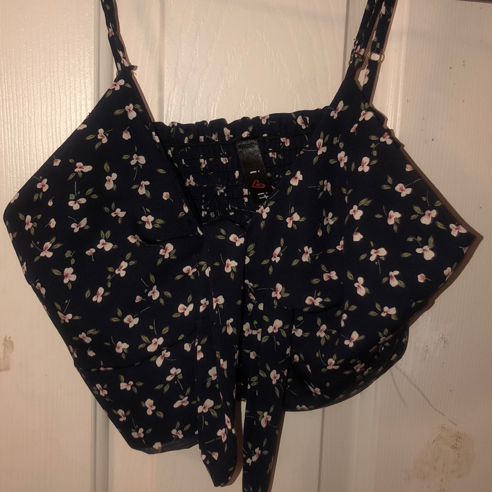 Crop top